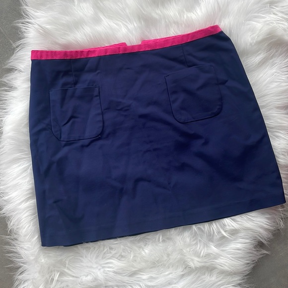 H&M Navy Blue Mini Skirt w/ Hot Pink Trim & Front pockets. Size 8 - Picture 1 of 6